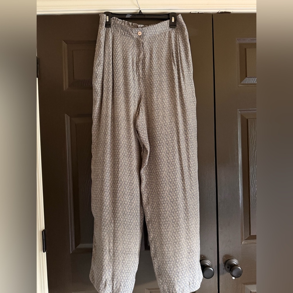 First Issue silk Gray Patterned Women's Trousers